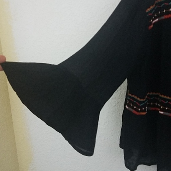 𝅺NWT Divided H&M boho blouse sz 4 tassle embroidery - Picture 5 of 7